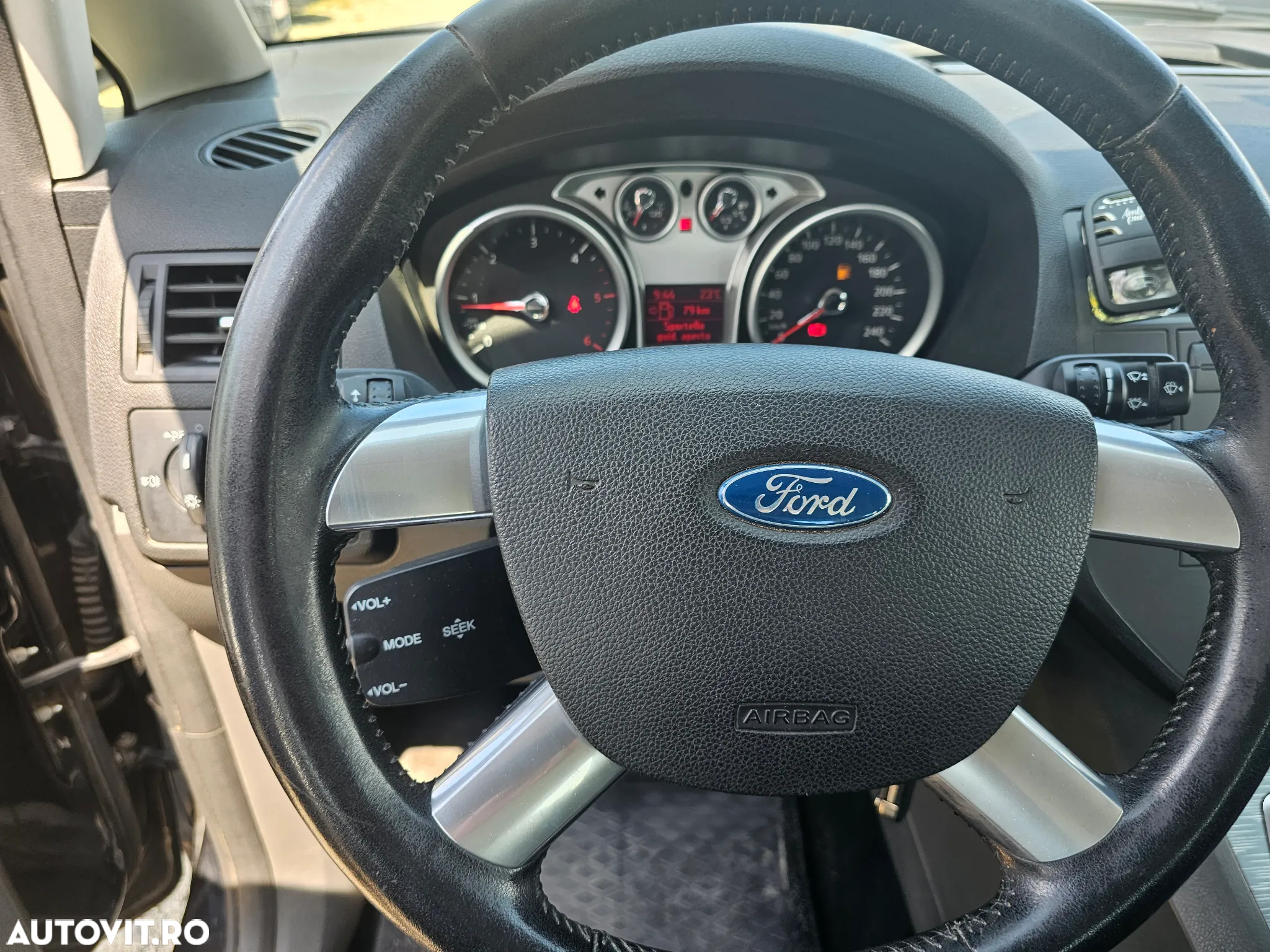 Ford C-Max - 9