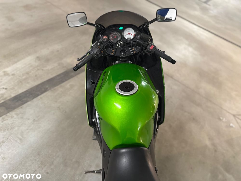 Kawasaki ZX - 16