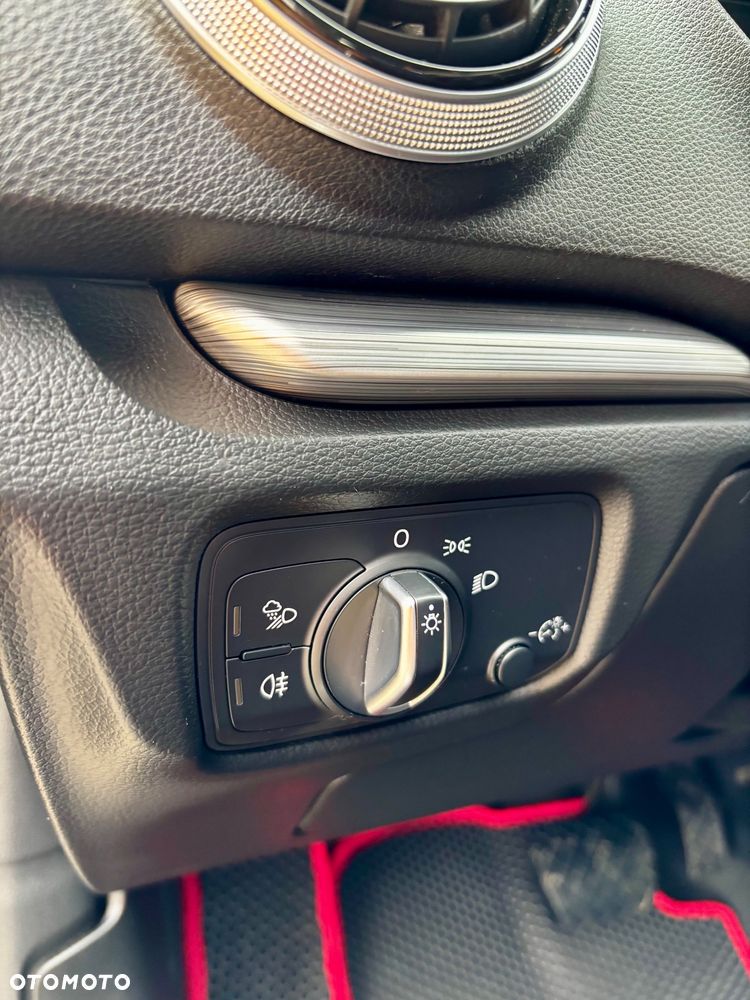 Audi A3 Limousine 40 TFSI Quattro S tronic - 20