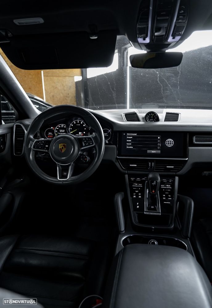 Porsche Cayenne Coupé E-Hybrid - 8