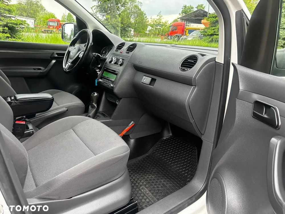 Volkswagen Caddy - 11