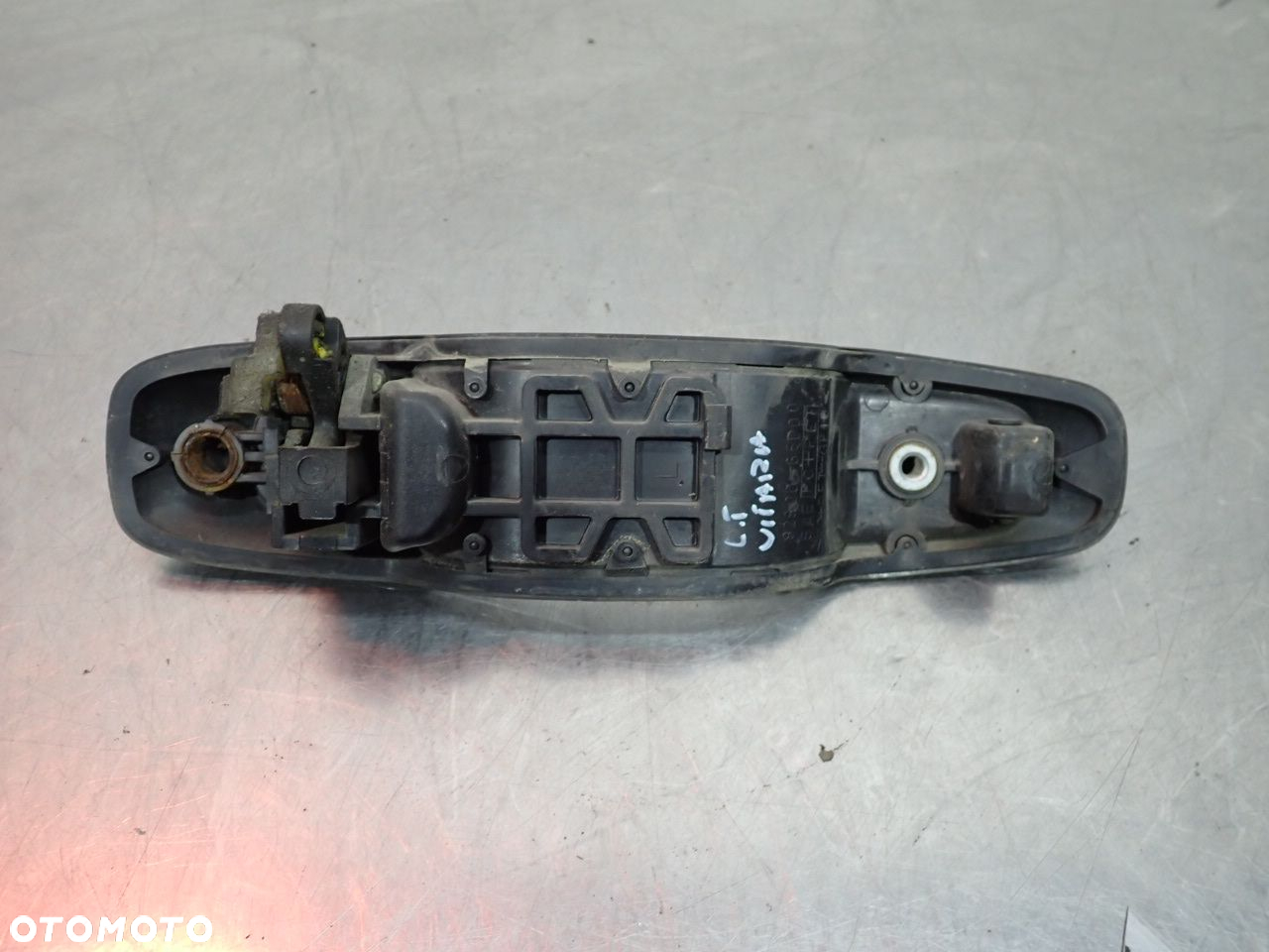 KLAMKA LEWA TYLNA ZEWNĘTRZNA SUZUKI GRAND VITARA I LIFT 82820-65D00 - 3