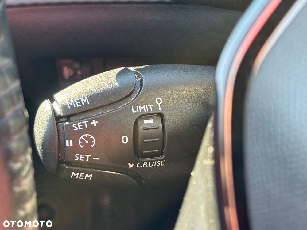 Peugeot 208 1.5 BlueHDi Active S&S - 27