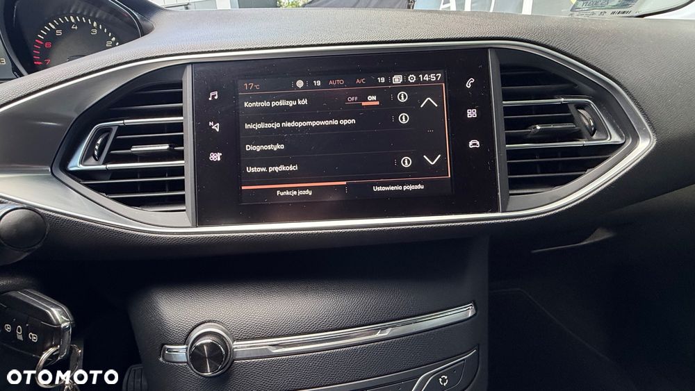 Peugeot 308 1.2 PureTech GPF Access S&S - 28