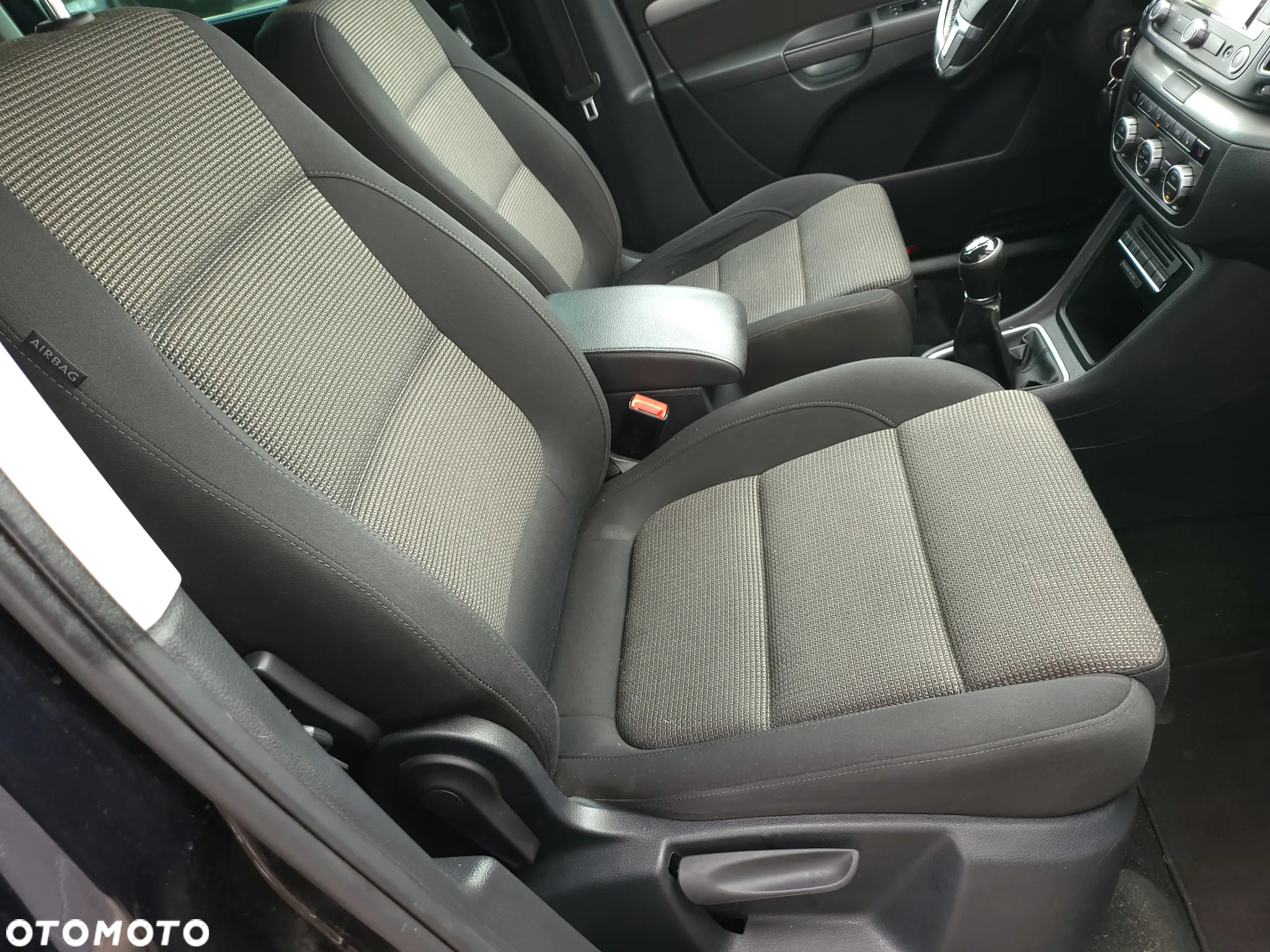 Volkswagen Sharan 2.0 TDI Comfortline - 6