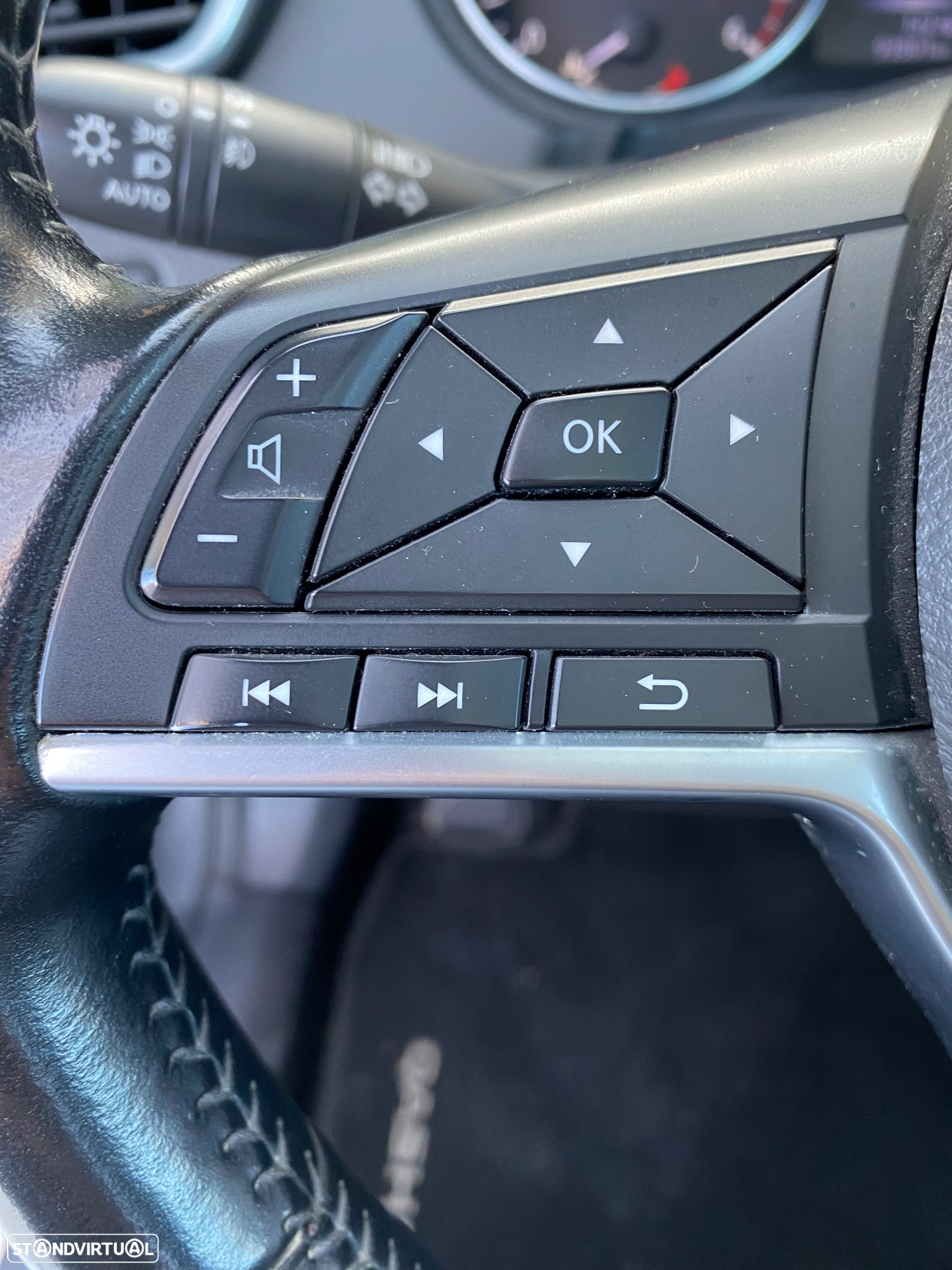 Nissan Qashqai 1.5 dCi N-Connecta - 29
