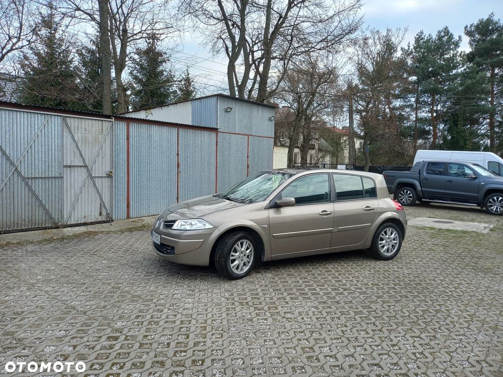Renault Megane - 2