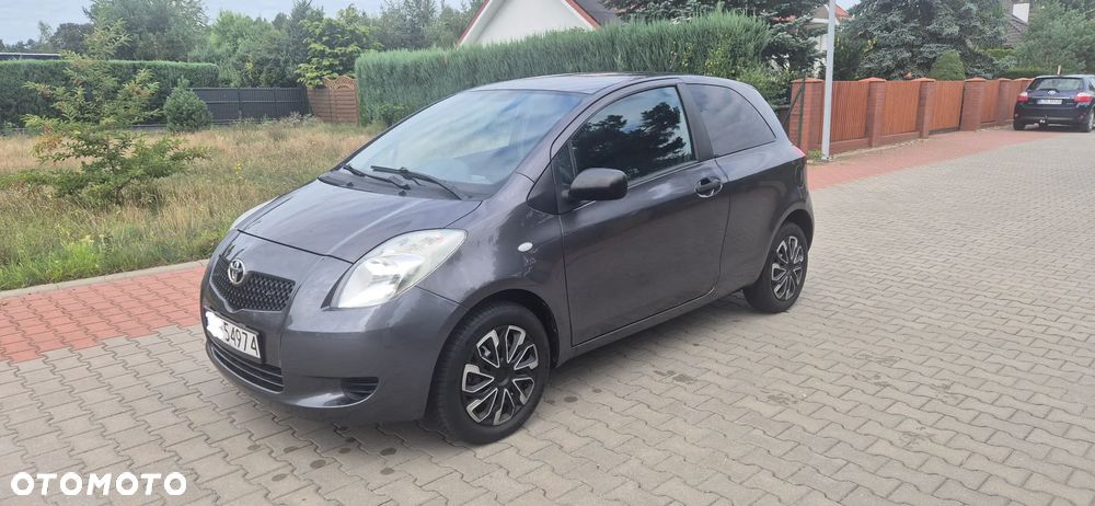 Toyota Yaris 1.3 Terra - 1