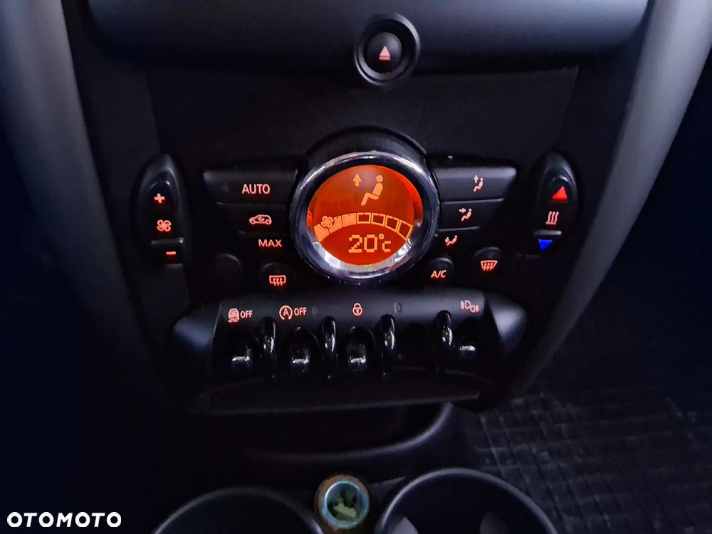 MINI Countryman Cooper D - 17
