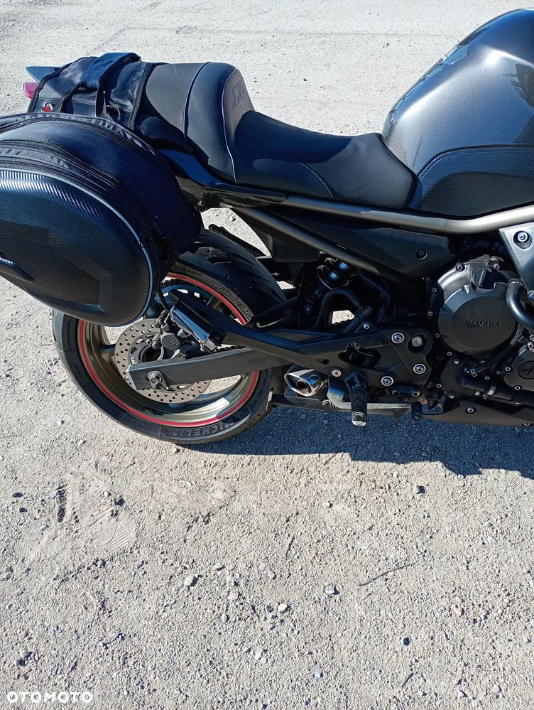 Yamaha XJ - 6