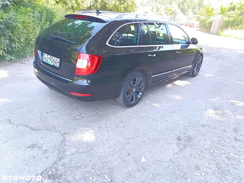 Skoda Superb 2.0 TDI Platinum DSG - 4