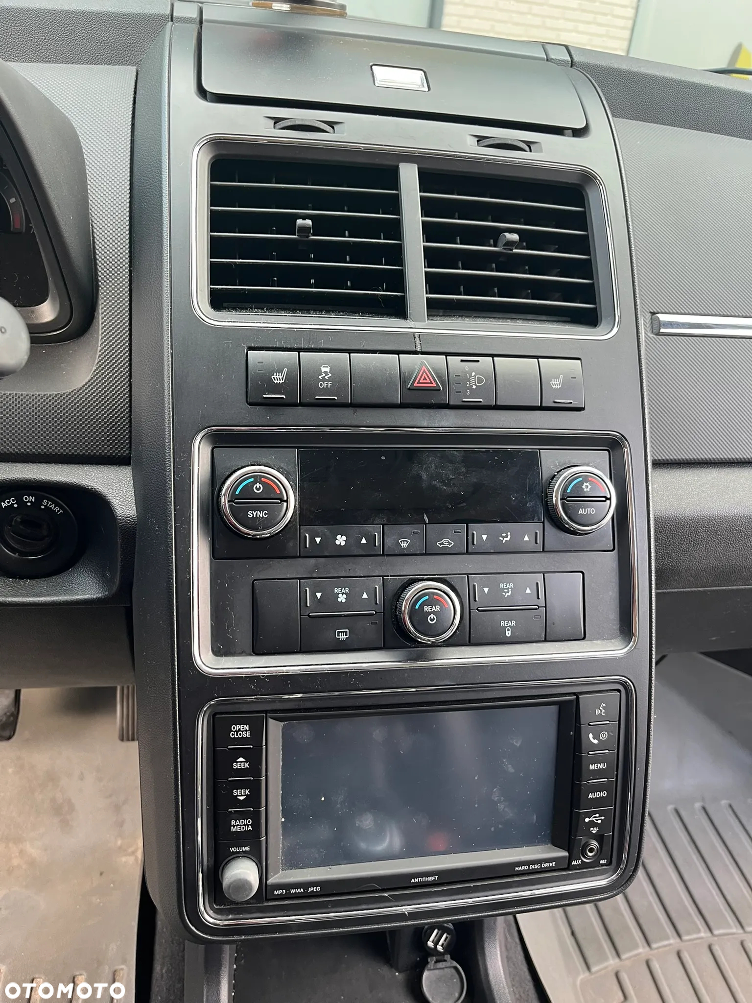 Dodge Journey 2.7 V6 R/T - 19