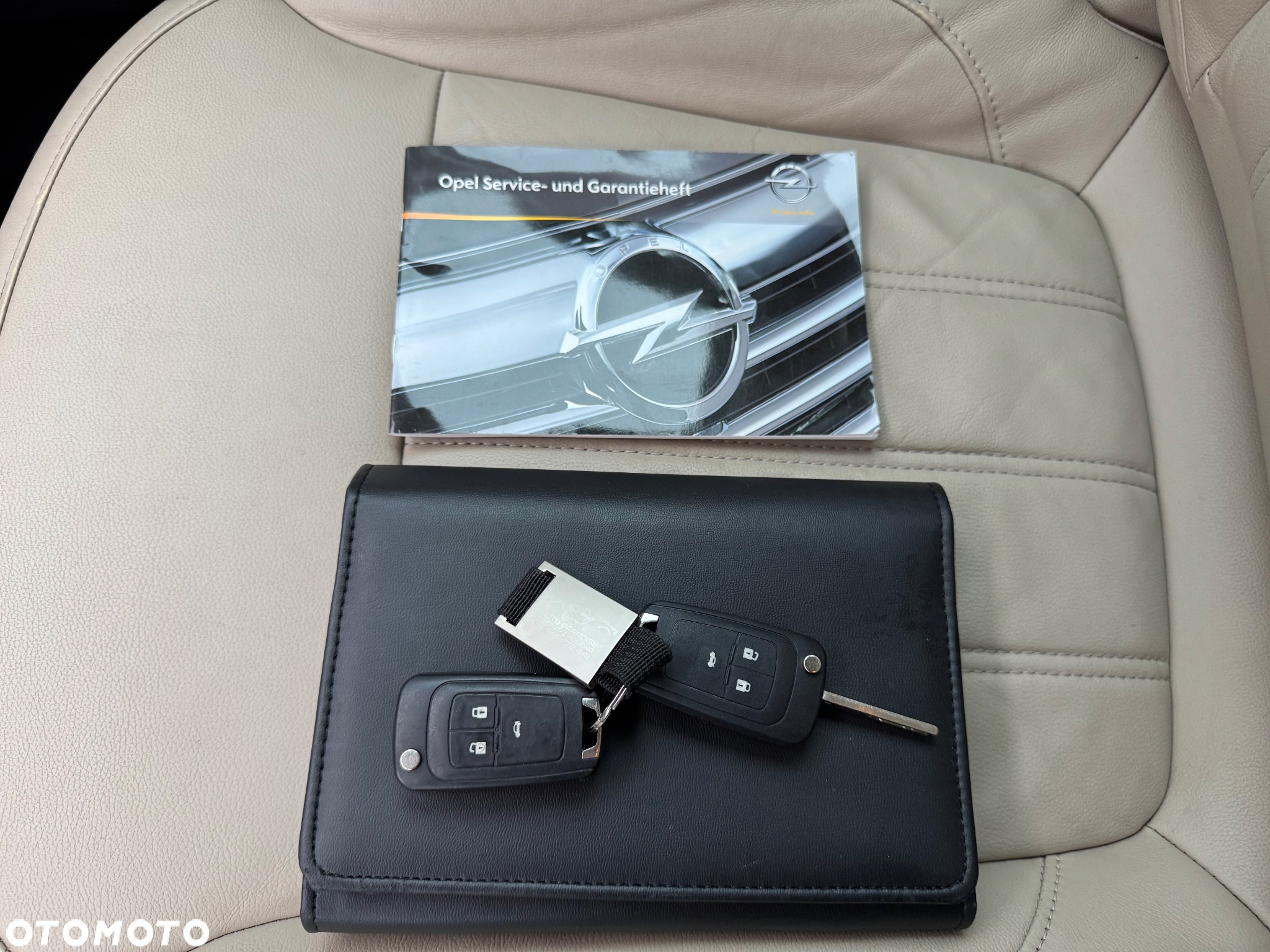 Opel Insignia 2.0 T Cosmo - 25