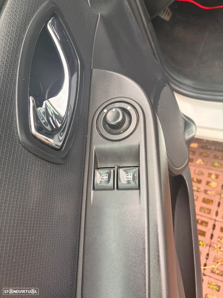 Renault Clio Sport Tourer 1.5 dCi - 25