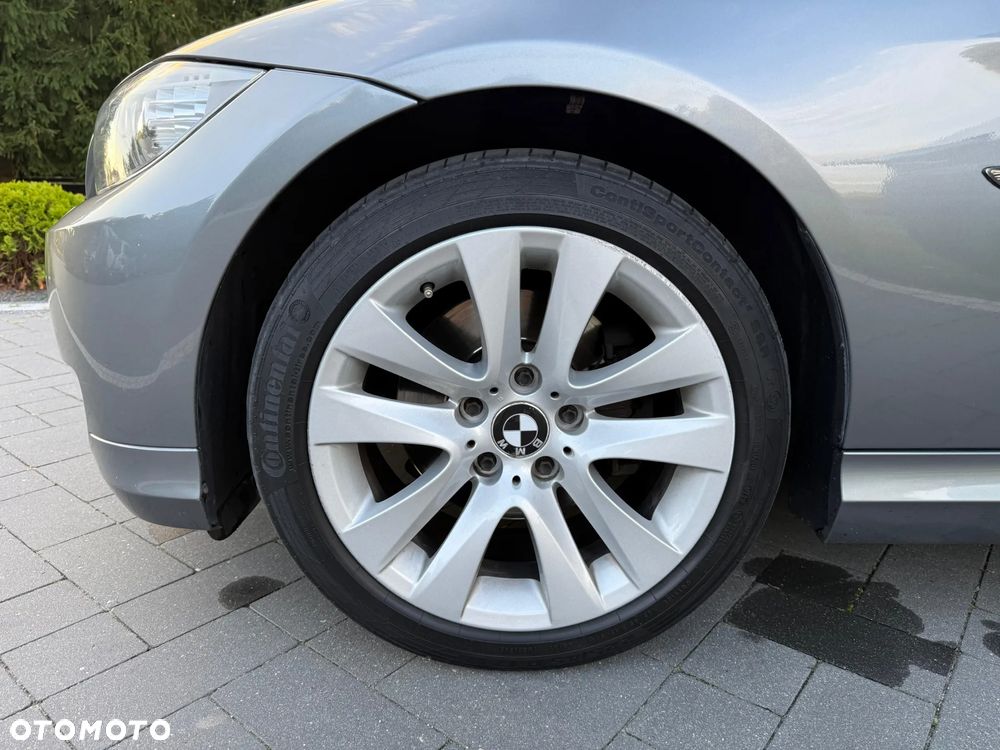 BMW Seria 3 320i - 19
