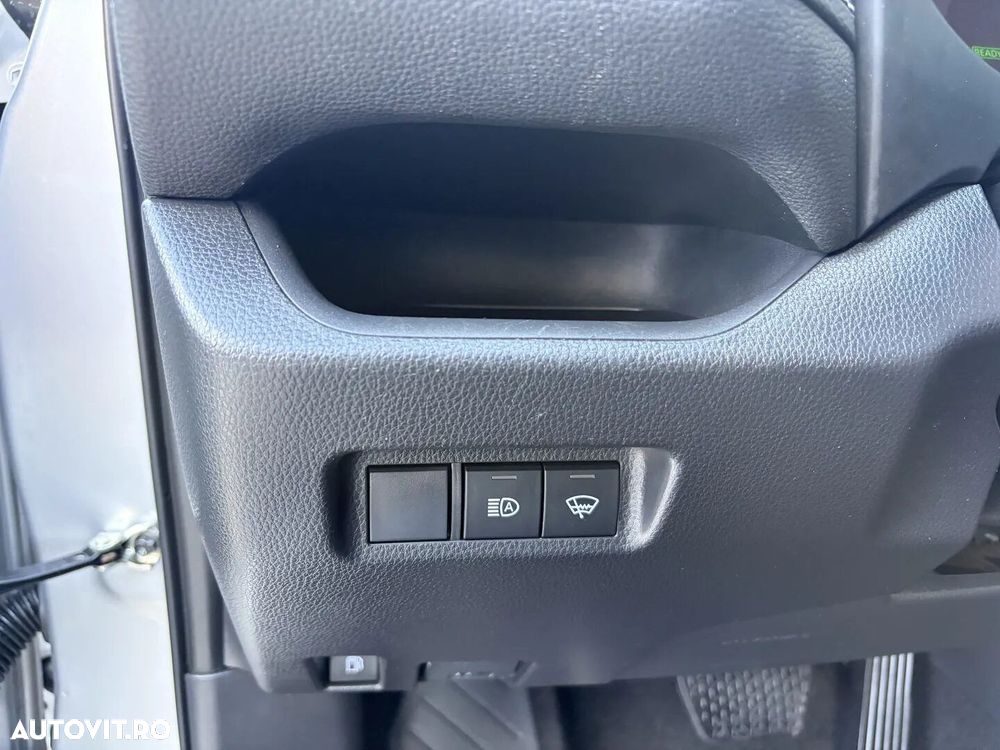Toyota RAV4 - 18