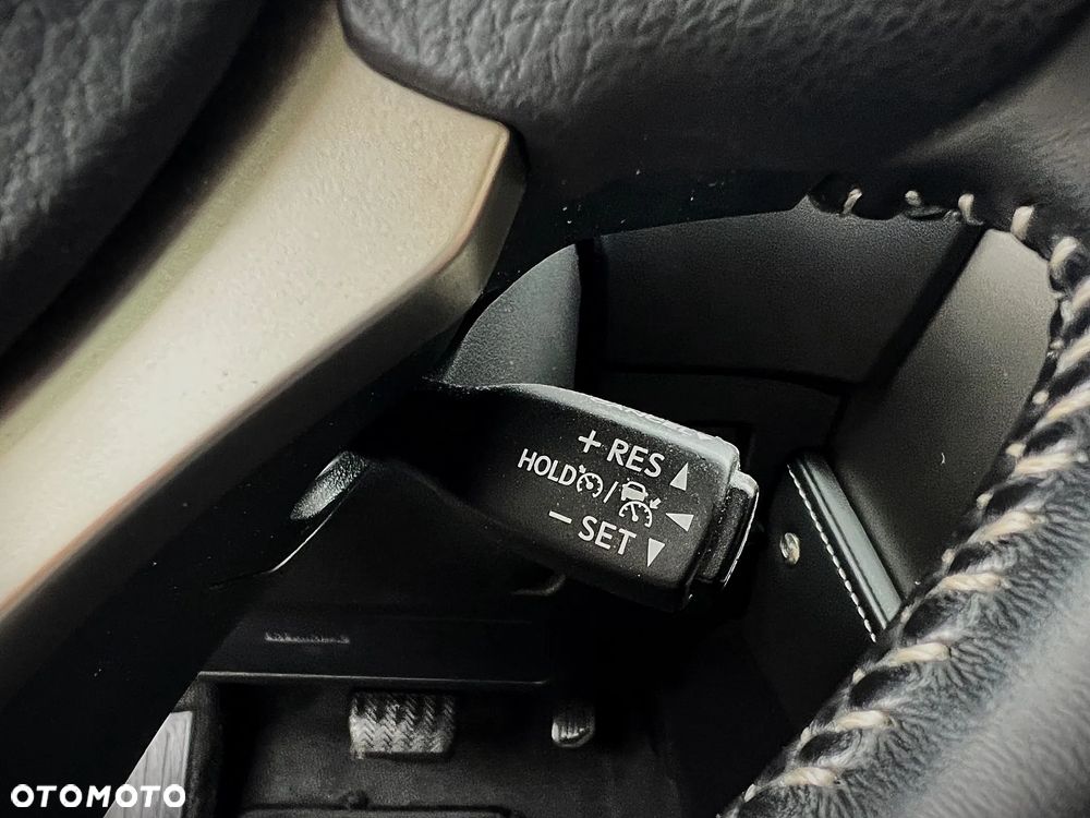 Lexus NX 300h Business Edition AWD - 25