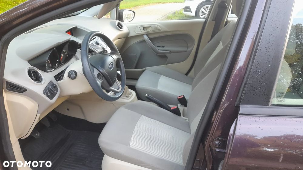 Ford Fiesta - 9