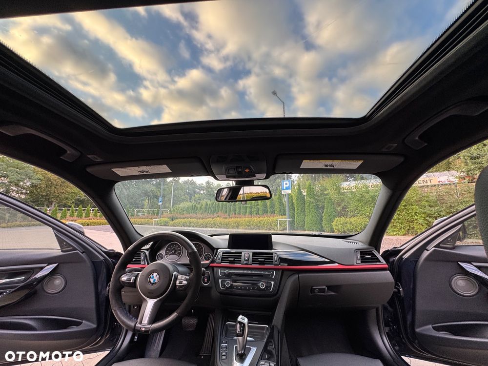 BMW Seria 3 328i Touring Sport Line - 30