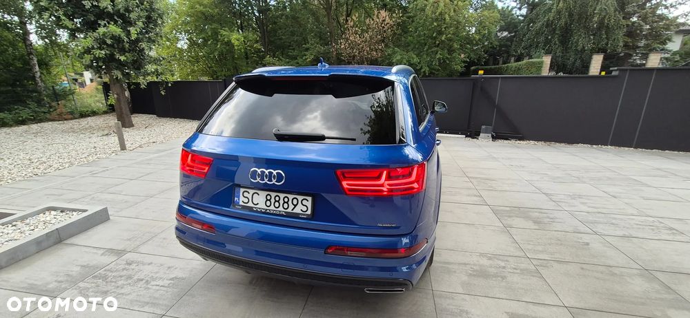 Audi Q7 - 11
