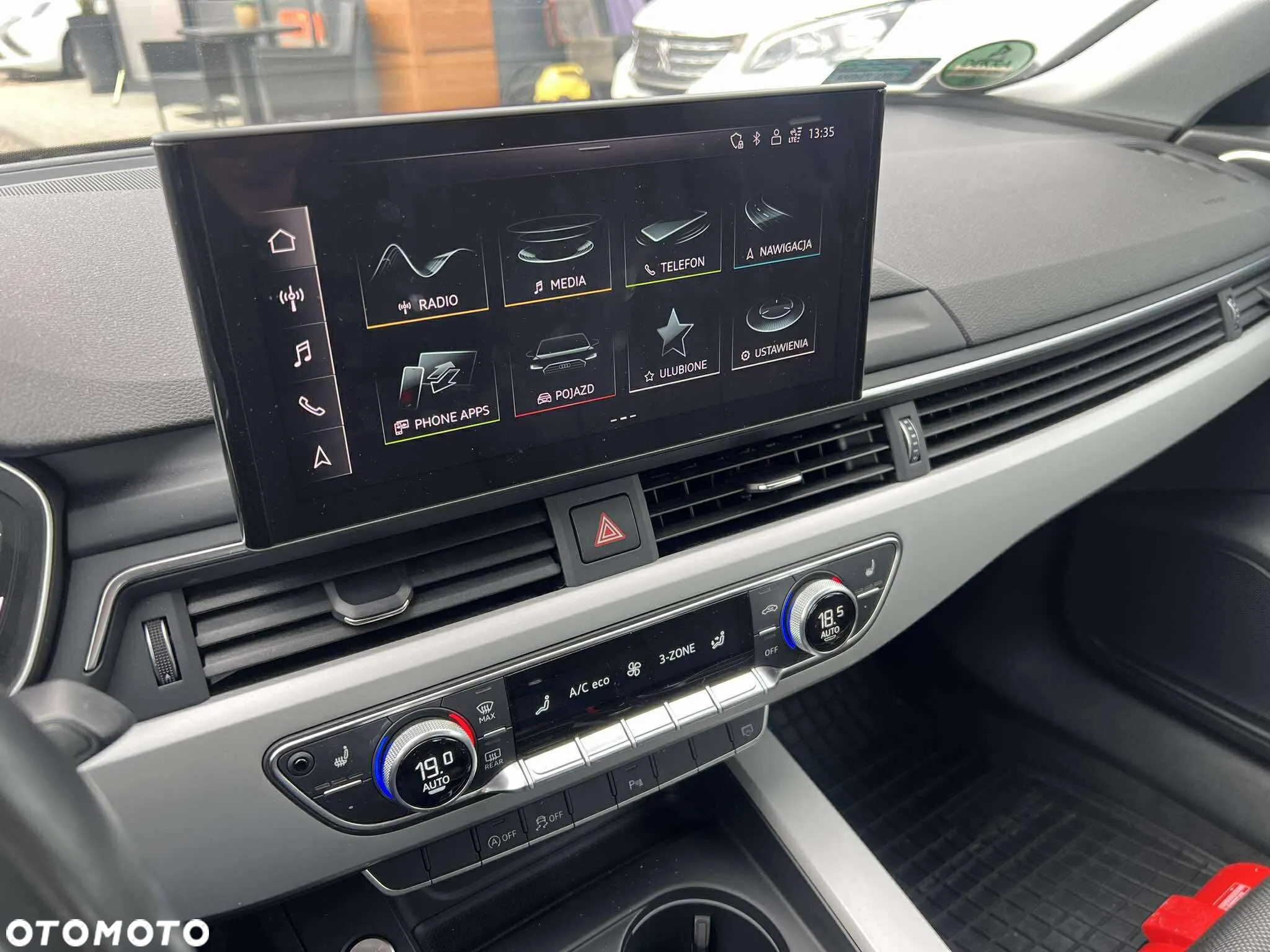 Audi A4 - 24