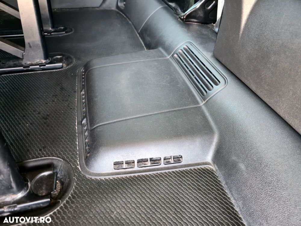 Renault Trafic - 8