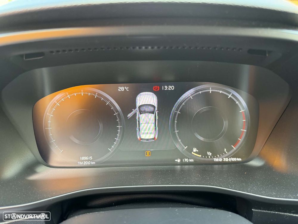 Volvo XC 40 1.5 T2 Essential - 12