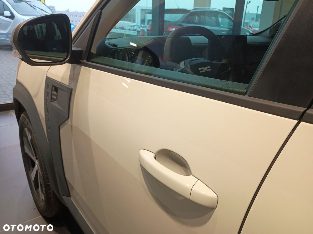 Dacia Duster 1.8 Full Hybrid 155 Journey MMT - 11