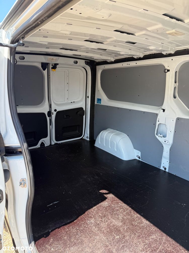 Renault Trafic - 21