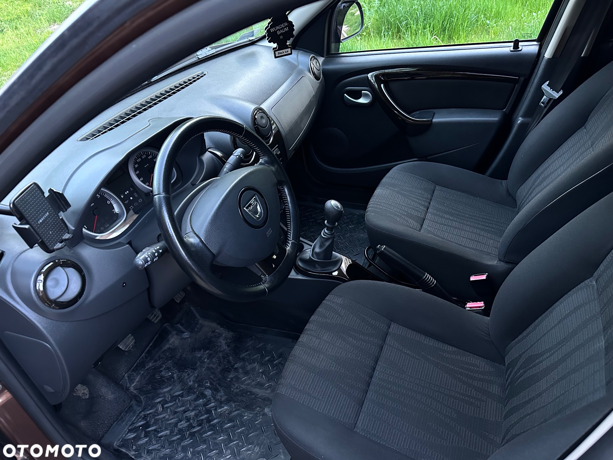 Dacia Duster 1.5 dCi Laureate 4x4 - 17