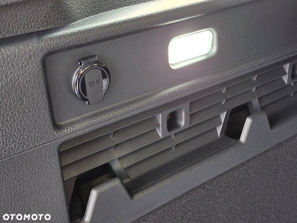 Volkswagen Caddy 1.5 TSI Style DSG - 11