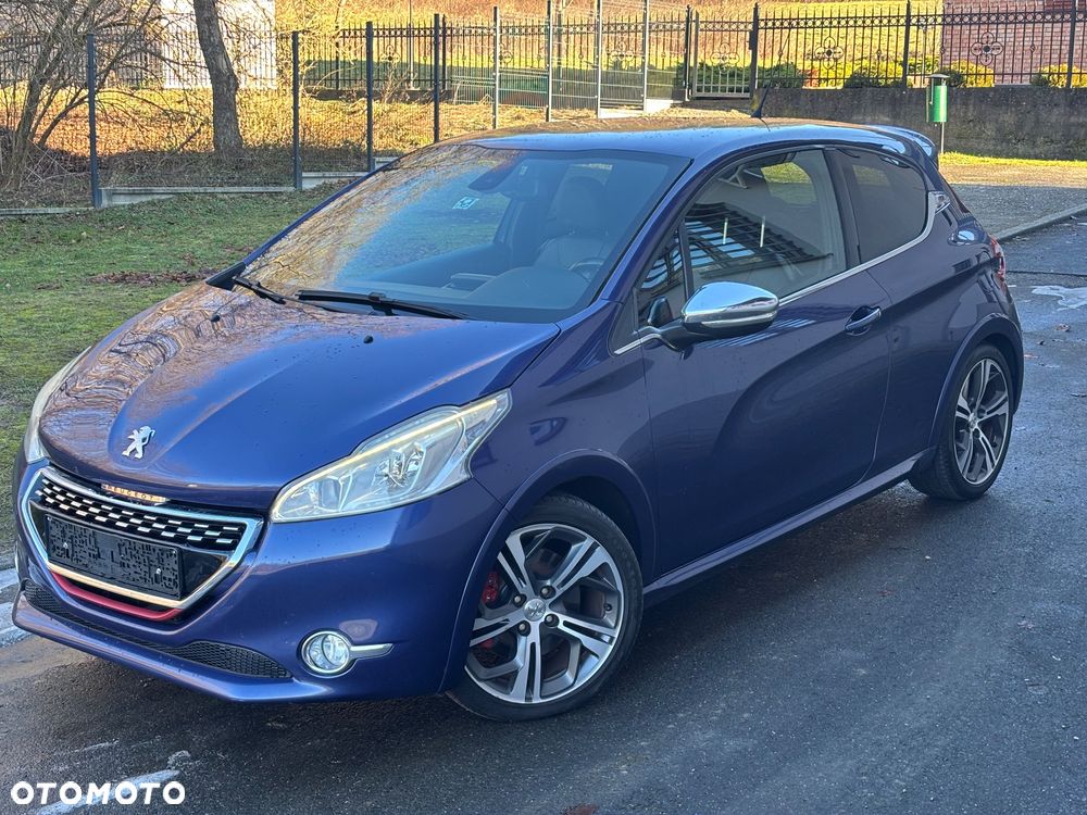 Peugeot 208 1.6 THP GTi - 1