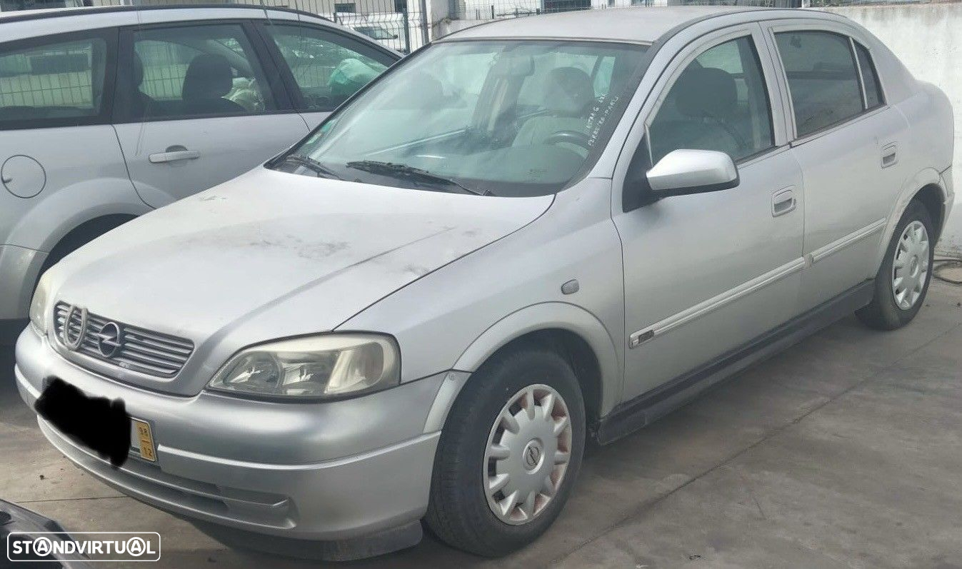 Opel Astra G 1.7 TD de 1998 disponível para peças - 4
