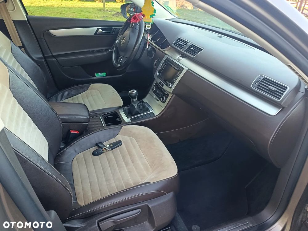 Volkswagen Passat 1.8 TSI Comfortline - 6