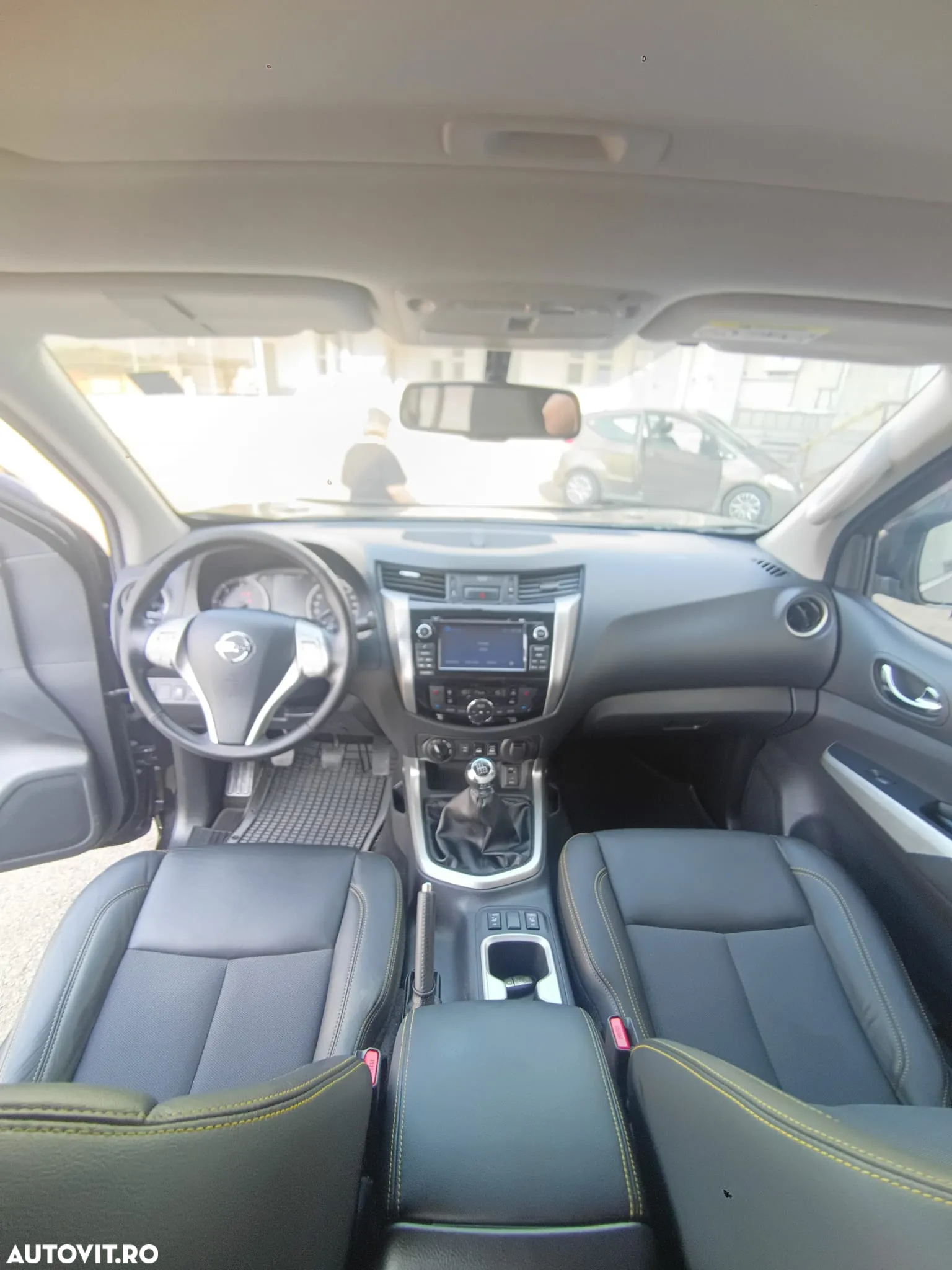Nissan Navara 2.3 dCi Bi Turbo Double Cab N-Connecta - 7