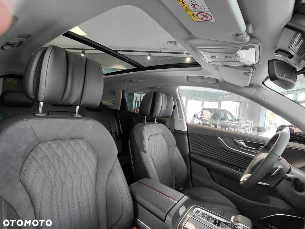 Hongqi HS5 2.0T Executive AWD - 16