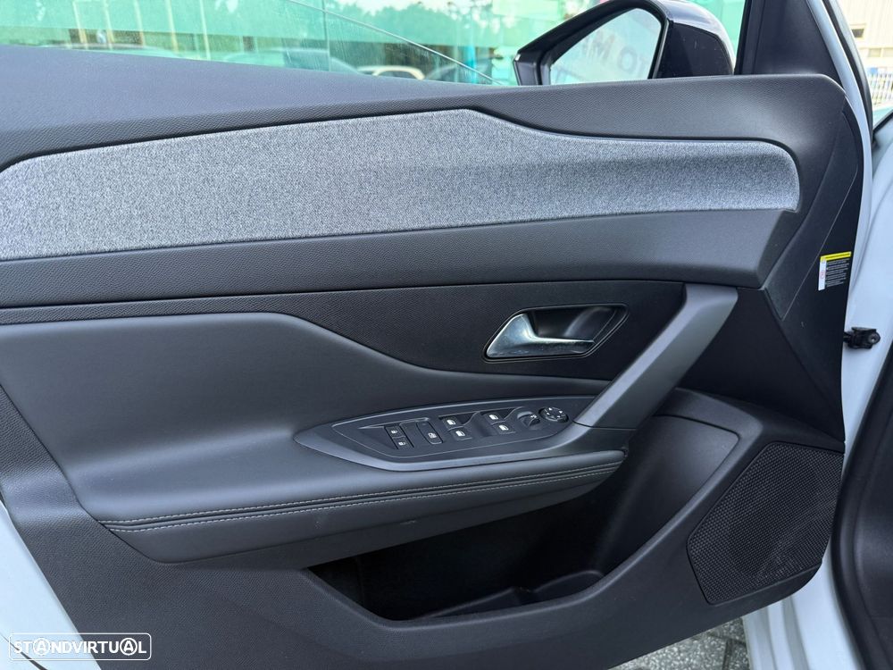 Peugeot 308 1.2 PureTech Allure - 13