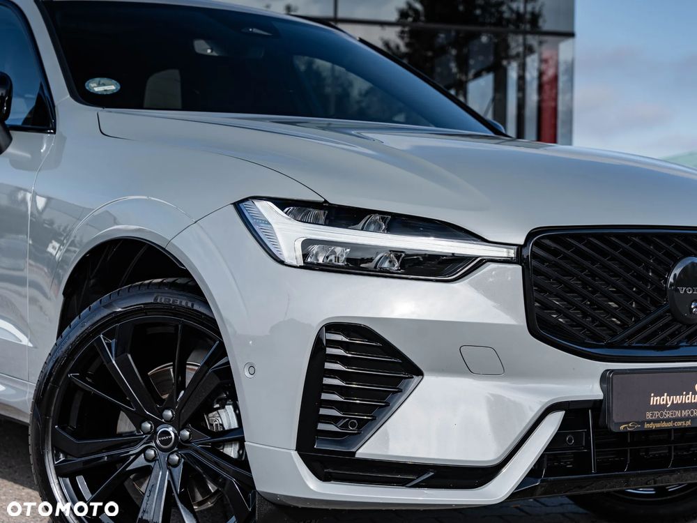 Volvo XC 60 B5 B AWD Plus Dark - 17
