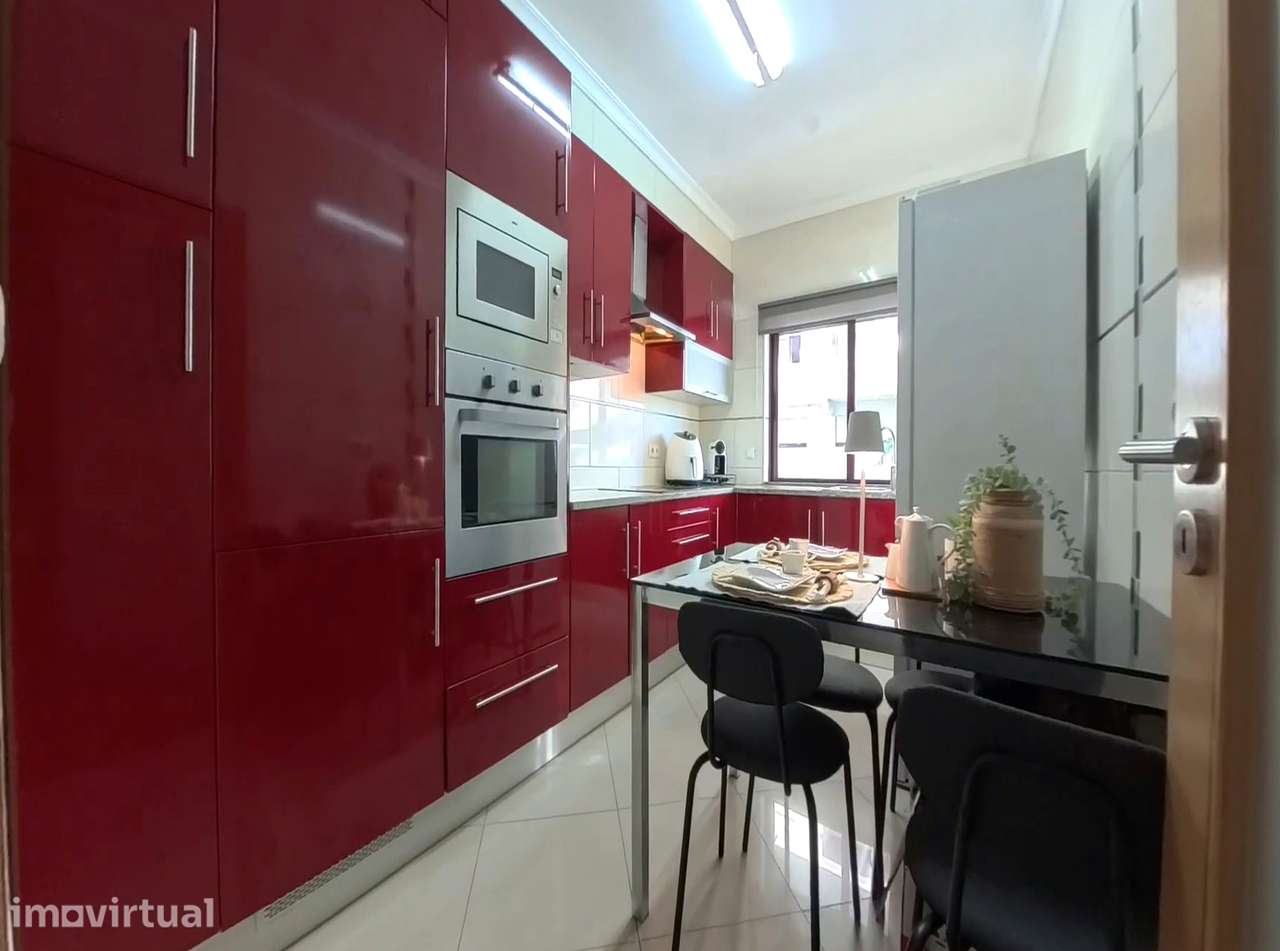 Apartamento T1 com varanda e ar condicionado - Grande imagem: 3/7