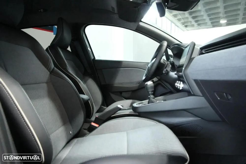 Renault Clio 1.0 TCe Techno Bi-Fuel - 21