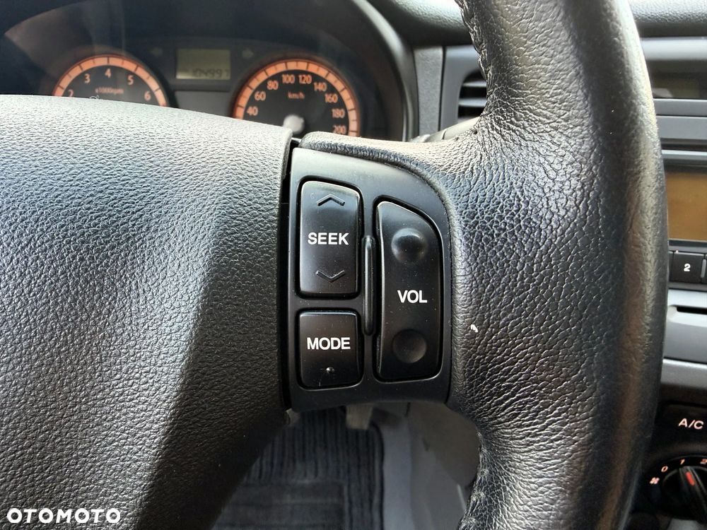 Kia Rio 1.4 Vision - 19