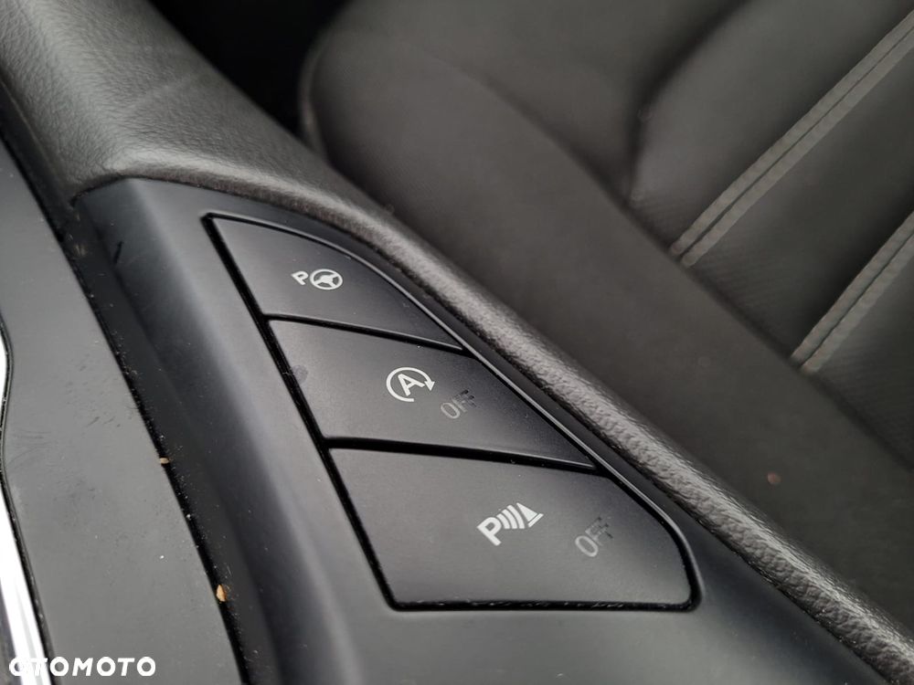 Ford Mondeo 2.0 EcoBlue Titanium - 13