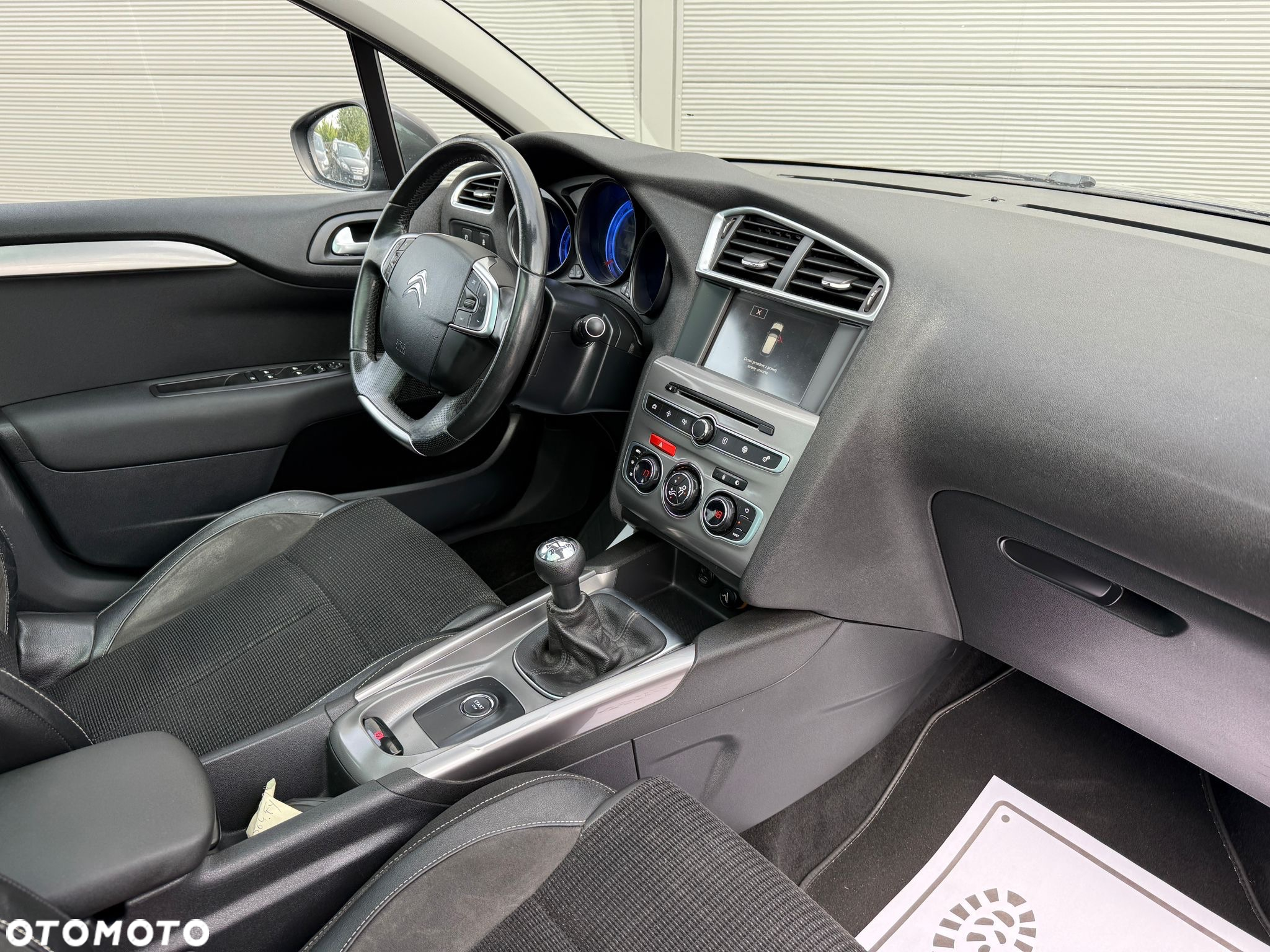 Citroën C4 PureTech e-THP 130 Exclusive - 18