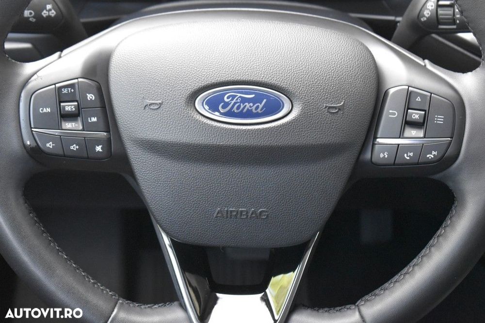 Ford Focus - 31