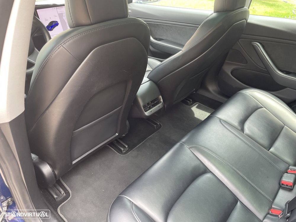 Tesla Model 3 Long Range AWD Dual Motor - 36