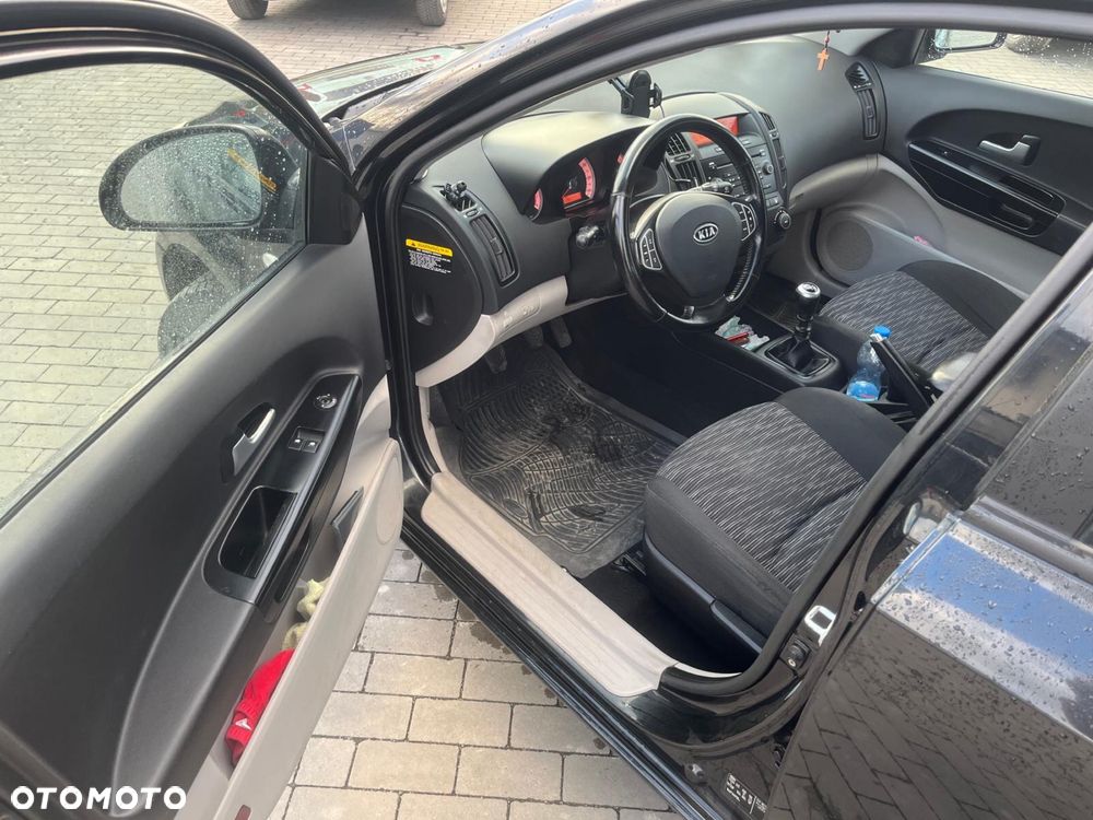 Kia Ceed - 3