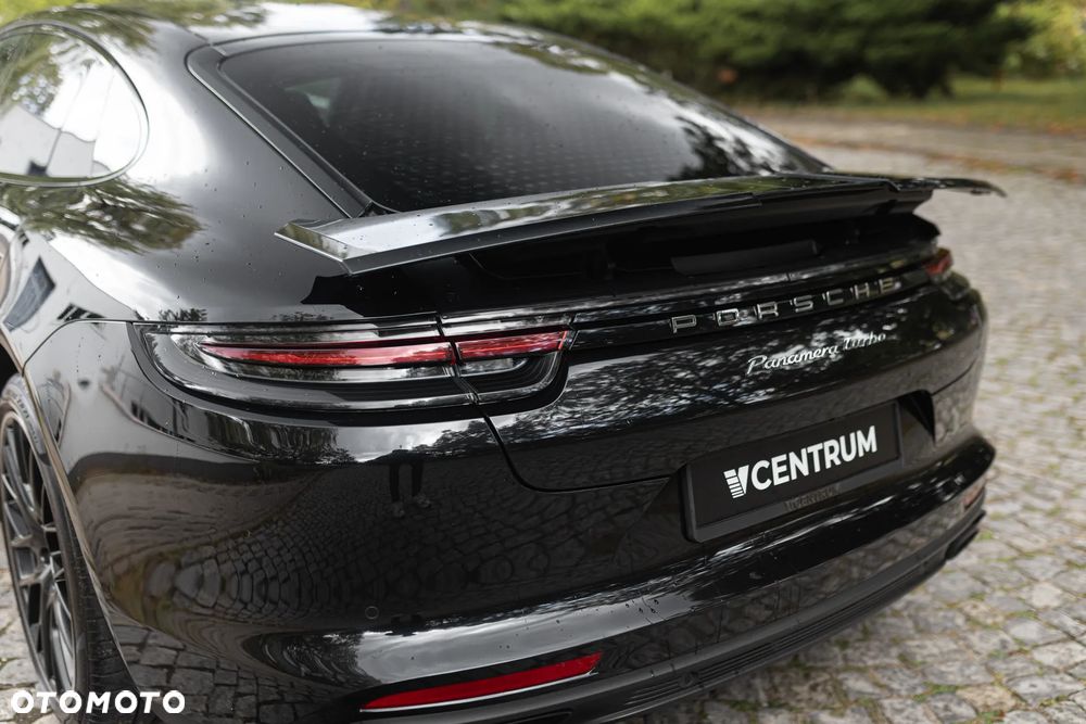 Porsche Panamera Turbo - 9