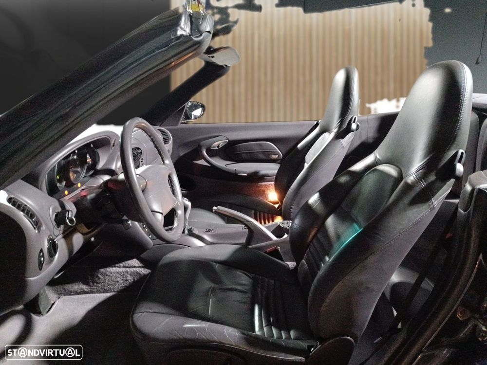 Porsche 911 Série F - 21