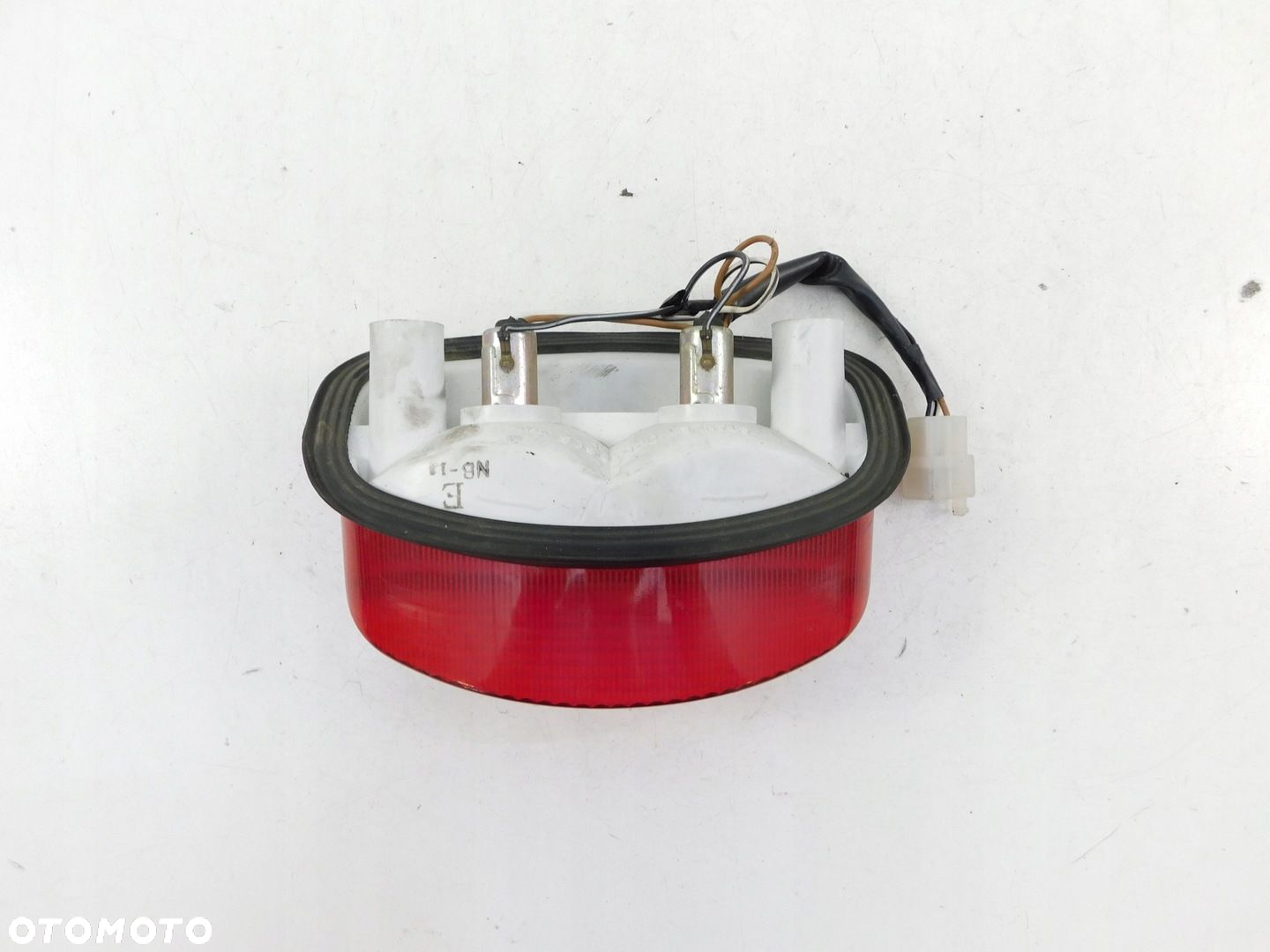 YAMAHA FZ 750 LAMPA TYLNA TYŁ - 2