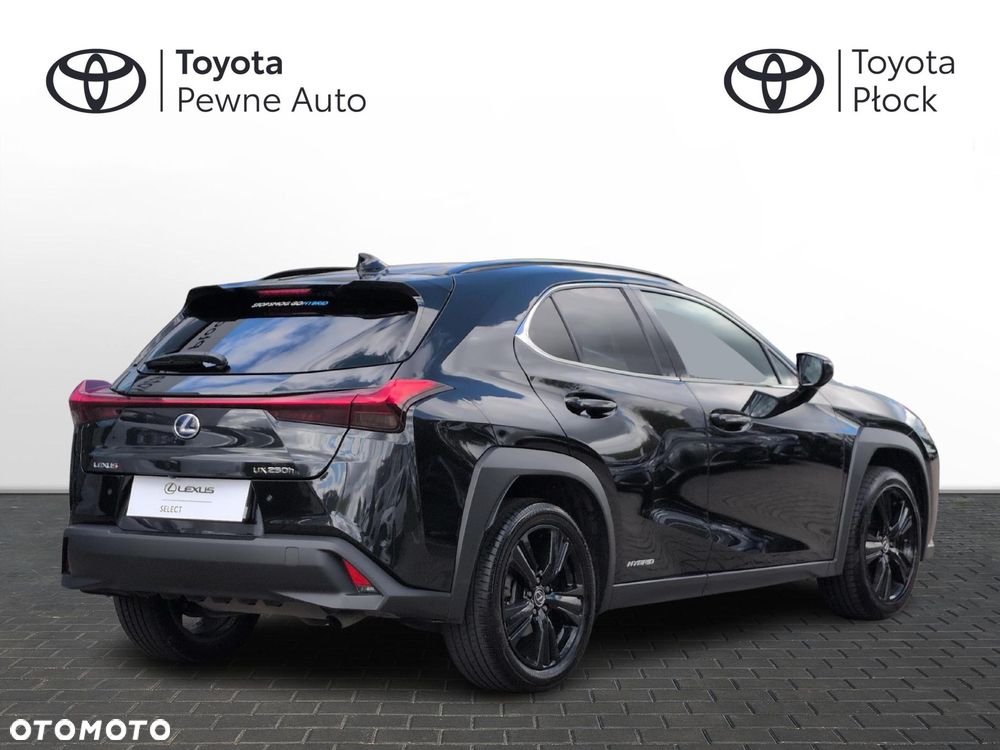 Lexus UX - 5